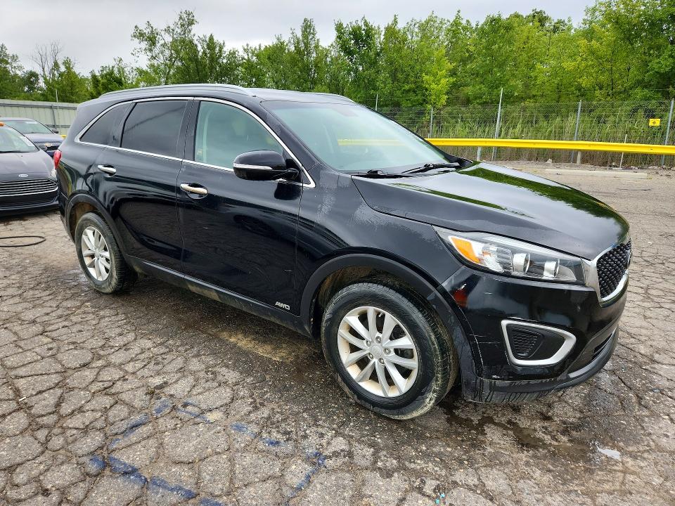 2017 Kia Sorento მანქანა იყიდება აუქციონზე, vin: 5XYPGDA34HG264595, აუქციონის ნომერი: 64932106