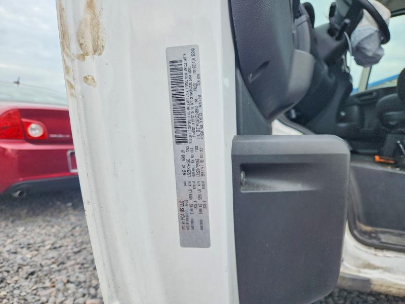 63913116 :رقم المزاد ، 3C6TRVDG7JE146841 vin ، 2018 Ram Promaster 2500 مزاد بيع