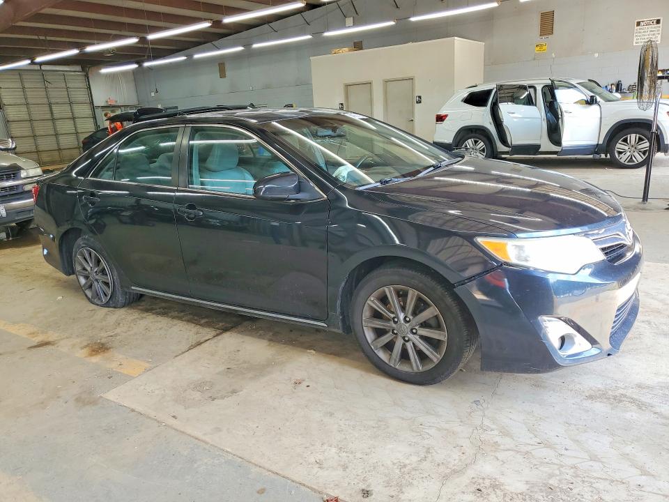 64782626 :رقم المزاد ، 4T1BK1FK4CU514993 vin ، 2012 Toyota Camry مزاد بيع