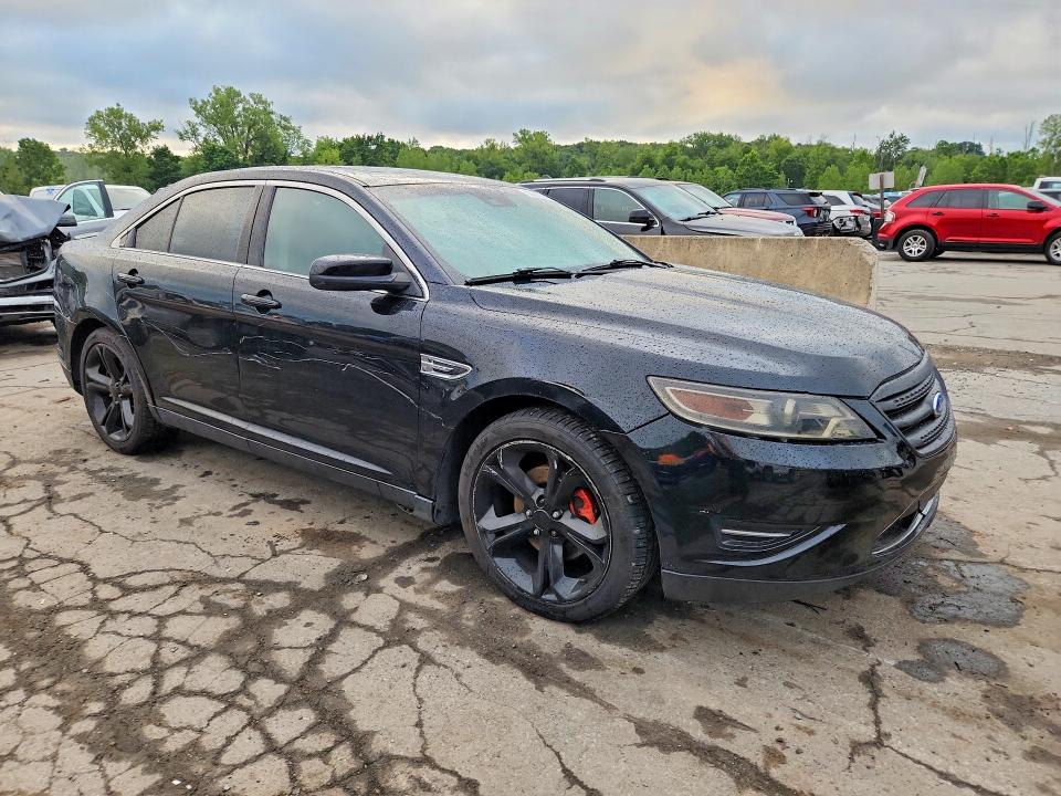 63612356 :رقم المزاد ، 1FAHP2KT9BG188129 vin ، 2011 Ford Taurus مزاد بيع