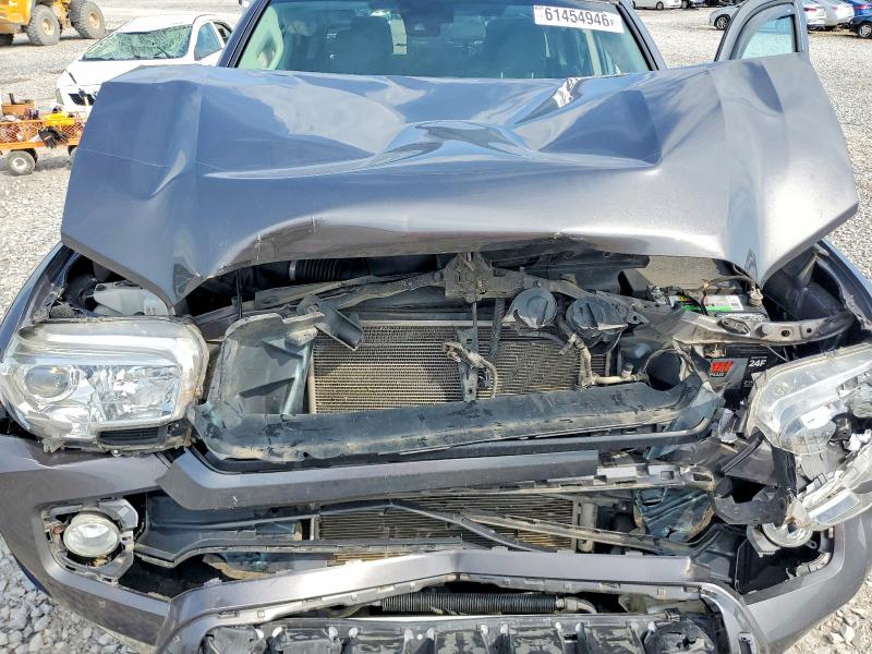 61454946 :رقم المزاد ، 5TFCZ5AN8MX277552 vin ، 2021 Toyota Tacoma مزاد بيع