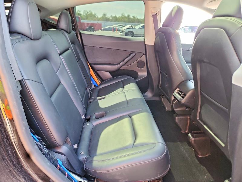 64319296 :رقم المزاد ، 7SAYGDED4SF267876 vin ، 2025 Tesla Model Y مزاد بيع