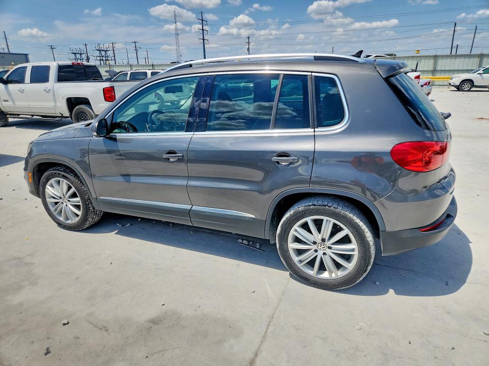 Продаж на аукціоні авто 2016 Volkswagen Tiguan, vin: WVGAV7AX2GW523209, номер лоту: 64393676