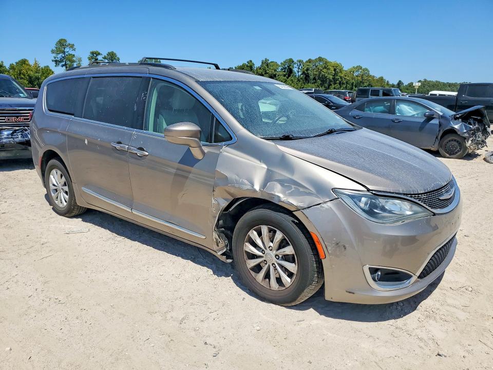 Aukcja sprzedaży 2017 Chrysler Pacifica, vin: 2C4RC1BGXHR741496, numer aukcji: 64606096