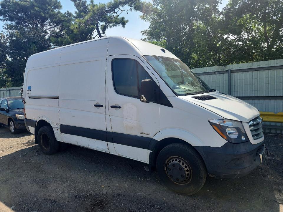 Продажа на аукционе авто 2014 Freightliner Sprinter, vin: WDYPF3CC8E5873997, номер лота: 63160576