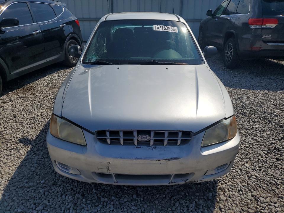 67163956 :رقم المزاد ، KMHCG45CX2U391250 vin ، 2002 Hyundai Accent مزاد بيع