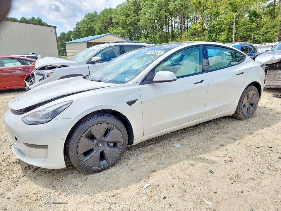 64950836 :رقم المزاد ، 5YJ3E1EB0NF231598 vin ، 2022 Tesla Model 3 مزاد بيع