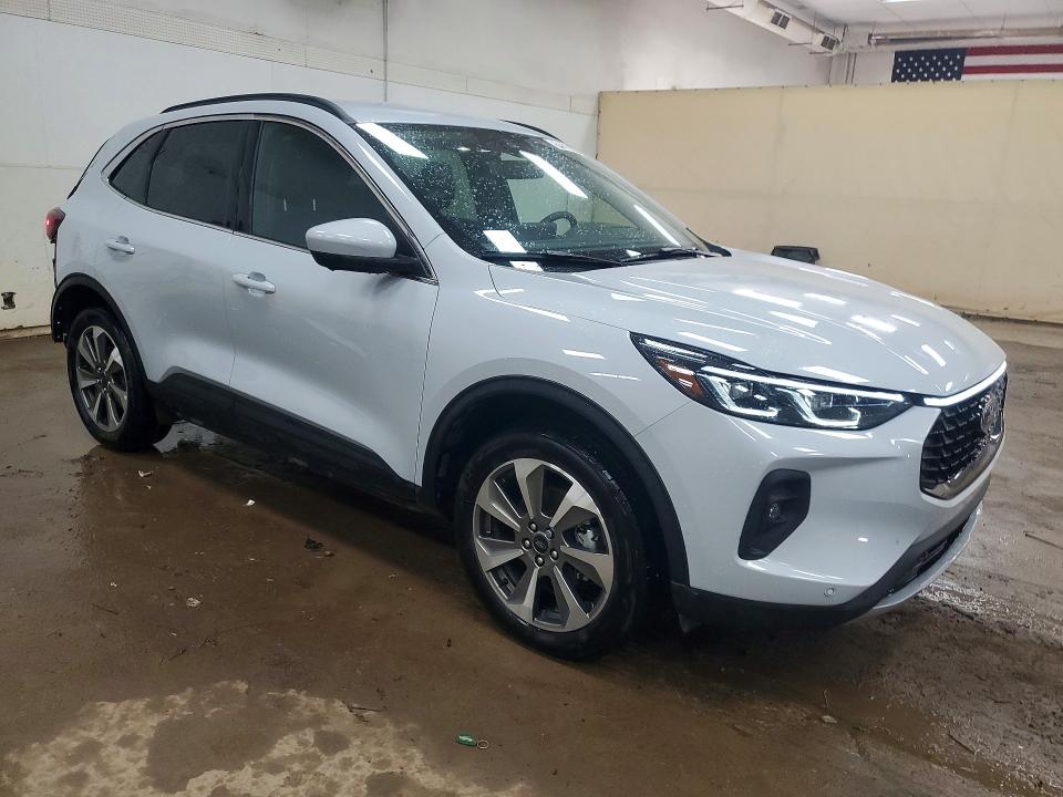 2025 Ford Escape მანქანა იყიდება აუქციონზე, vin: 1FMCU9JA2SUA95536, აუქციონის ნომერი: 64419826