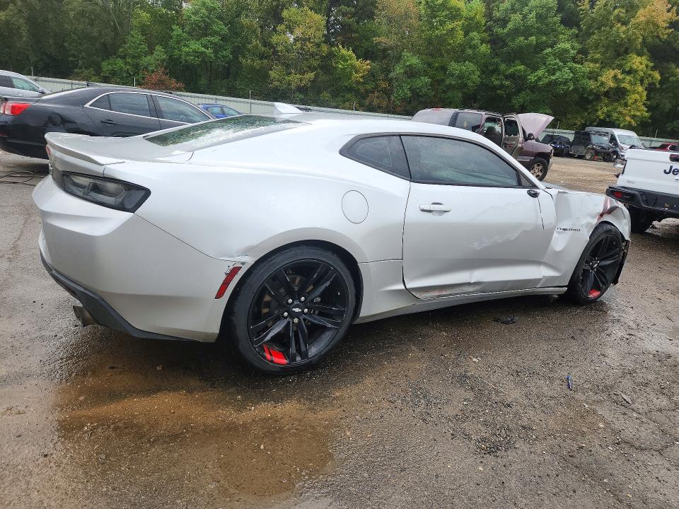 64514346 :رقم المزاد ، 1G1FB1RX7J0188939 vin ، 2018 Chevrolet Camaro مزاد بيع