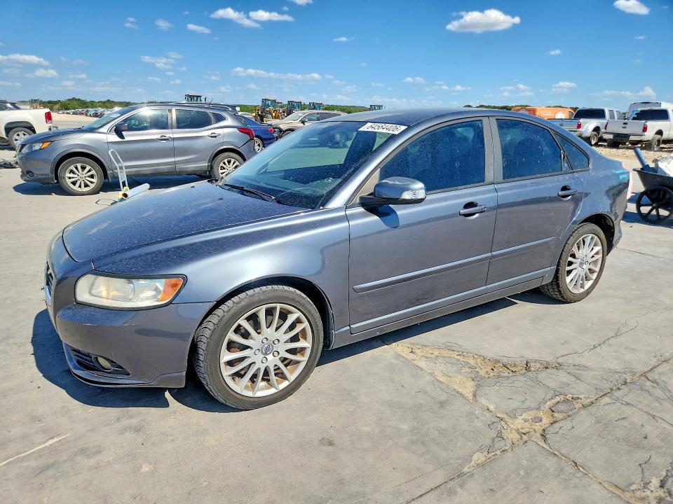 64564406 :رقم المزاد ، YV1672MS1B2549916 vin ، 2011 Volvo S40 مزاد بيع