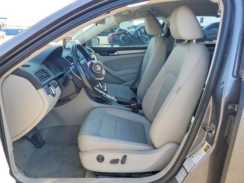 67157796 :رقم المزاد ، 1VWBT7A30FC006340 vin ، 2015 Volkswagen Passat مزاد بيع