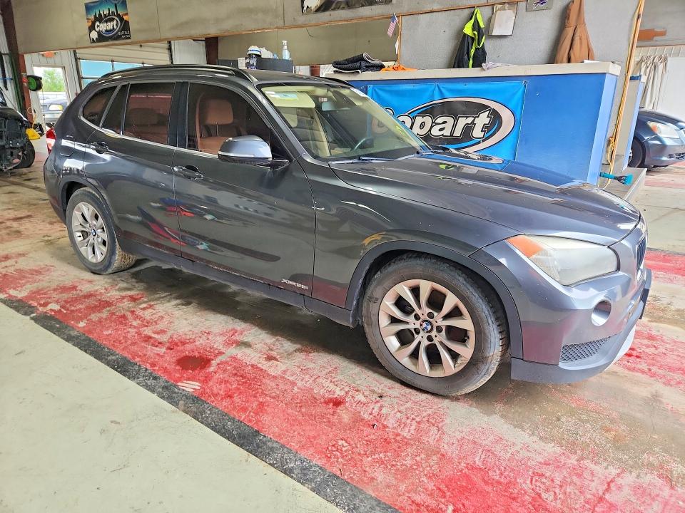2013 Bmw X1 მანქანა იყიდება აუქციონზე, vin: WBAVL1C54DVR83099, აუქციონის ნომერი: 64023536