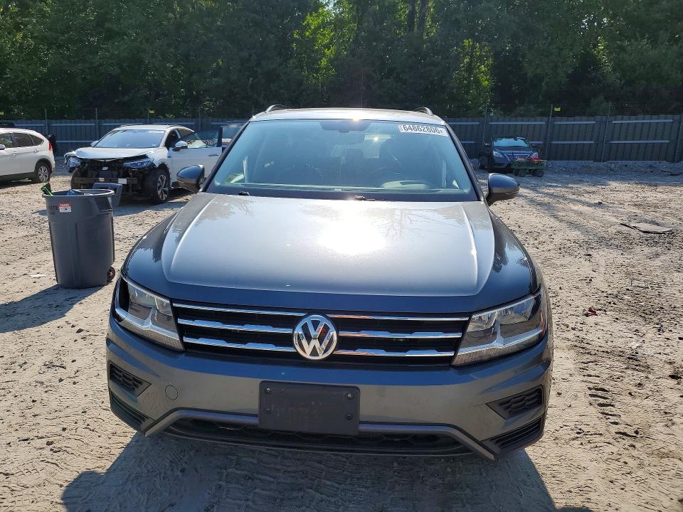 64862806 :رقم المزاد ، 3VV2B7AX8MM135030 vin ، 2021 Volkswagen Tiguan مزاد بيع
