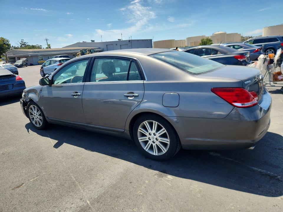 2005 Toyota Avalon მანქანა იყიდება აუქციონზე, vin: 4T1BK36B45U055091, აუქციონის ნომერი: 64506806