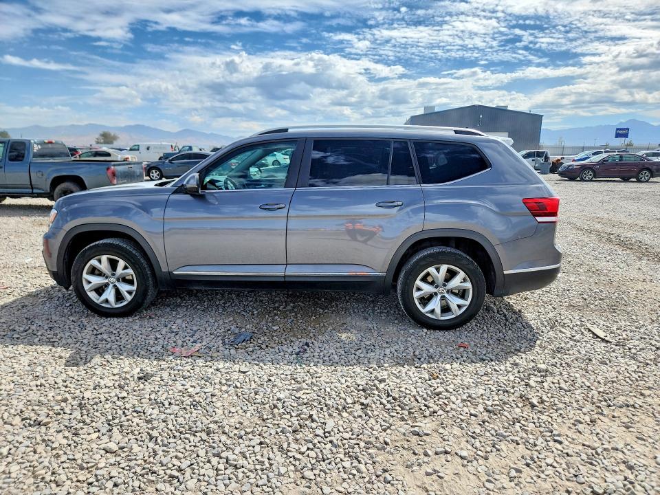 Продажа на аукционе авто 2018 Volkswagen Atlas, vin: 1V2MR2CA7JC571698, номер лота: 65672196