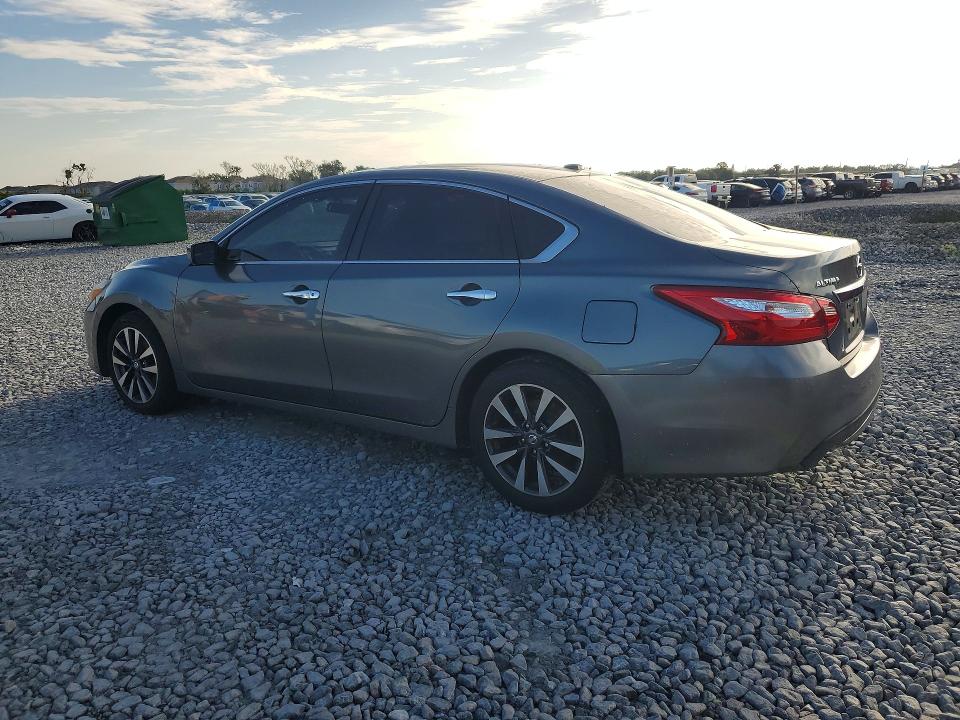 64049306 :رقم المزاد ، 1N4AL3AP0HC235832 vin ، 2017 Nissan Altima مزاد بيع