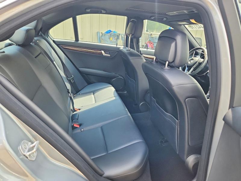 Продажа на аукционе авто 2013 Mercedes-benz C, vin: WDDGF8AB2DR277249, номер лота: 66442116