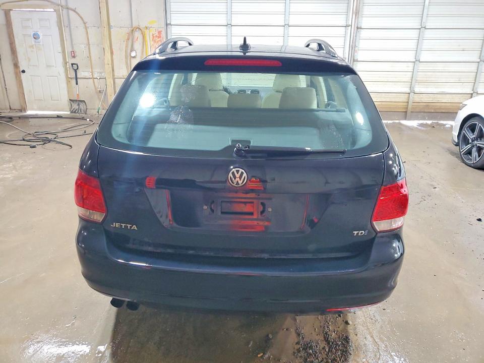 64089676 :رقم المزاد ، 3VWPL7AJXEM614979 vin ، 2014 Volkswagen Jetta مزاد بيع