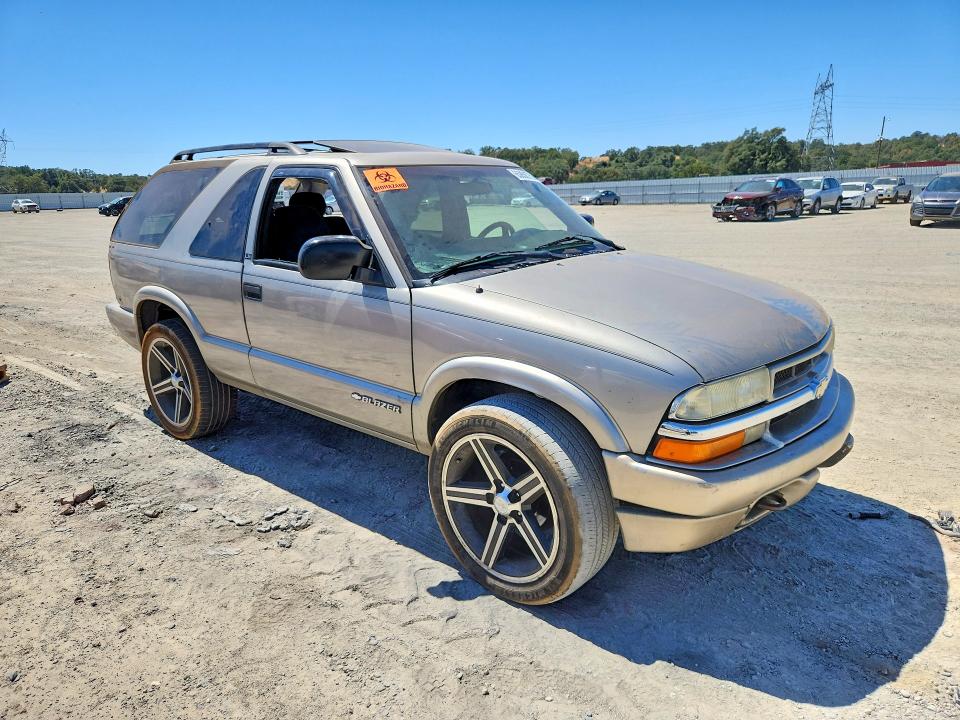 65858756 :رقم المزاد ، 1GNCT18W52K142894 vin ، 2002 Chevrolet Blazer مزاد بيع