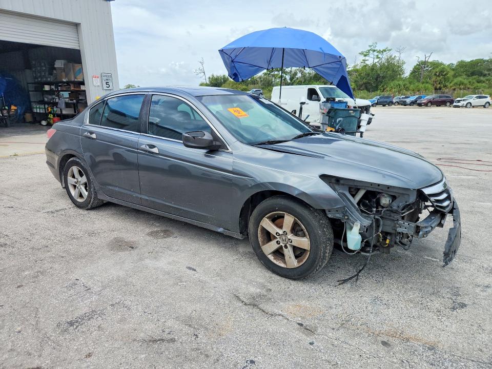 2011 Honda Accord მანქანა იყიდება აუქციონზე, vin: 1HGCP2F88BA072452, აუქციონის ნომერი: 63355936