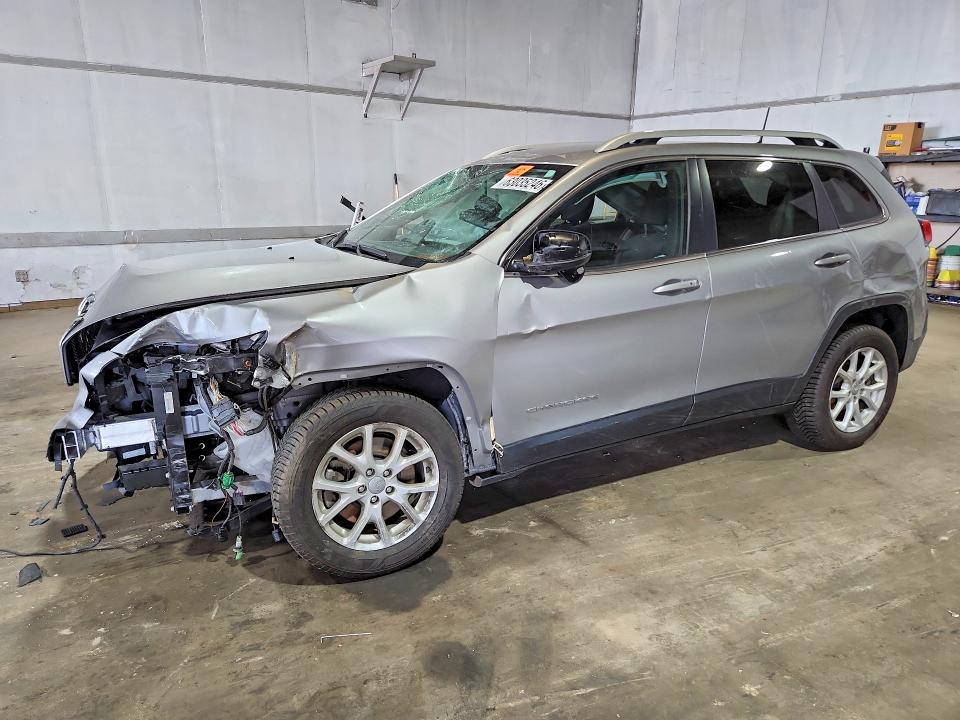 Продаж на аукціоні авто 2016 Jeep Cherokee, vin: 1C4PJLCB6GW177962, номер лоту: 63035246
