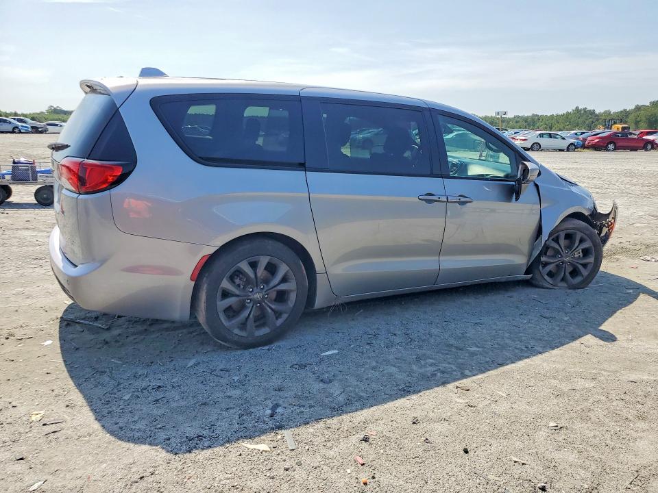 Продаж на аукціоні авто 2019 Chrysler Pacifica, vin: 2C4RC1FGXKR593805, номер лоту: 64297906