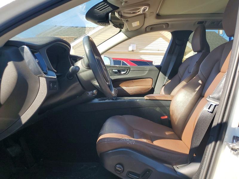 2020 Volvo Xc60 მანქანა იყიდება აუქციონზე, vin: YV4A22RK0L1515803, აუქციონის ნომერი: 63000266