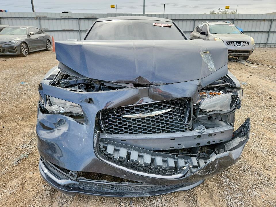 51029696 :رقم المزاد ، 2C3CCABG3FH760209 vin ، 2015 Chrysler 300 مزاد بيع