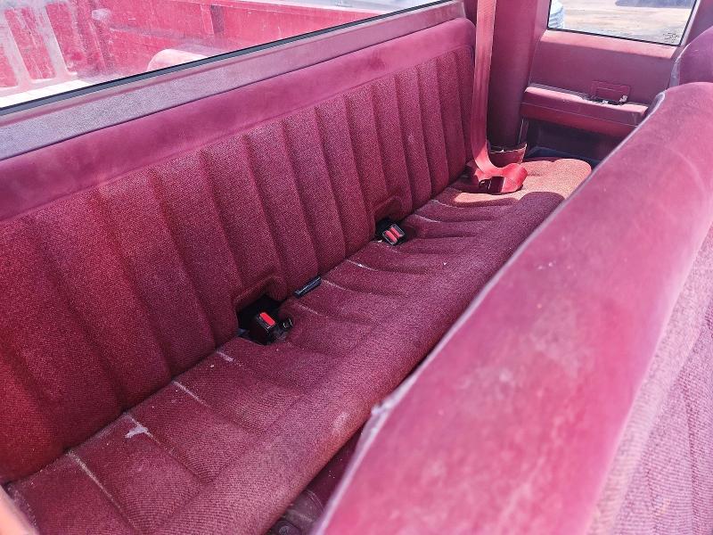 63758696 :رقم المزاد ، 2GTEK19K9J1533318 vin ، 1988 Gmc Gmt-400 مزاد بيع