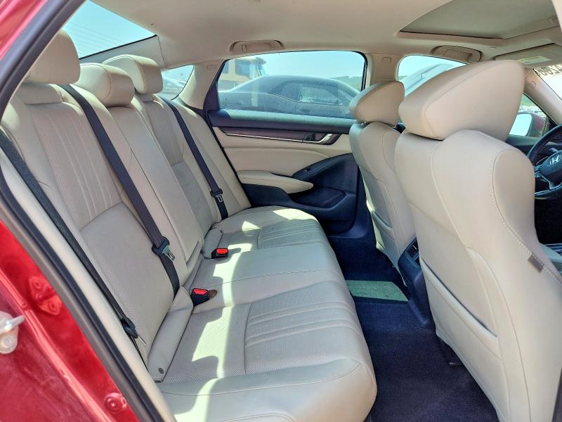 63374206 :رقم المزاد ، 1HGCV1F56JA109955 vin ، 2018 Honda Accord مزاد بيع