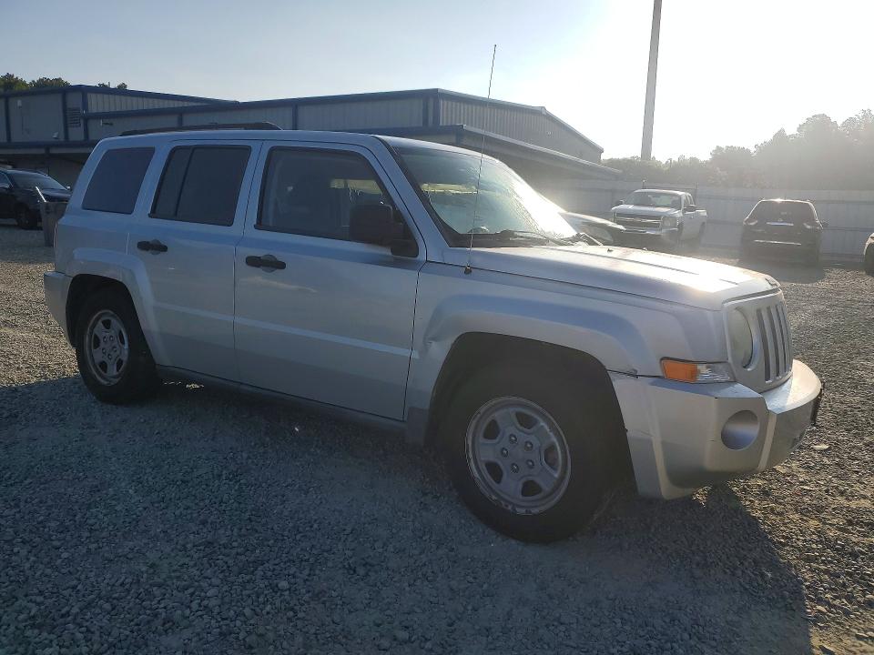 2008 Jeep Patriot მანქანა იყიდება აუქციონზე, vin: 1J8FF28W08D514585, აუქციონის ნომერი: 65638306