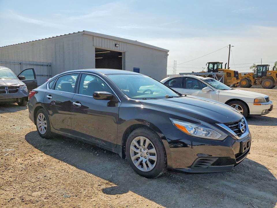 2018 Nissan Altima მანქანა იყიდება აუქციონზე, vin: 1N4AL3AP6JC226476, აუქციონის ნომერი: 65361586