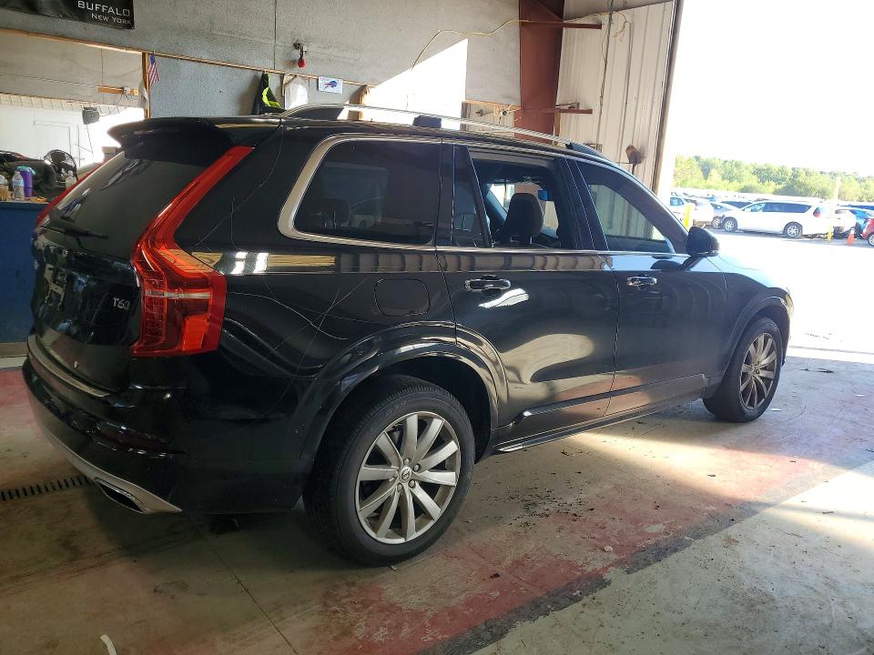 65213146 :رقم المزاد ، YV4A22PK8H1126210 vin ، 2017 Volvo Xc90 مزاد بيع