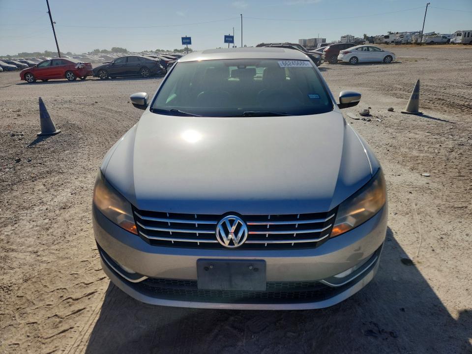66245686 :رقم المزاد ، 1VWCS7A37EC012660 vin ، 2014 Volkswagen Passat مزاد بيع