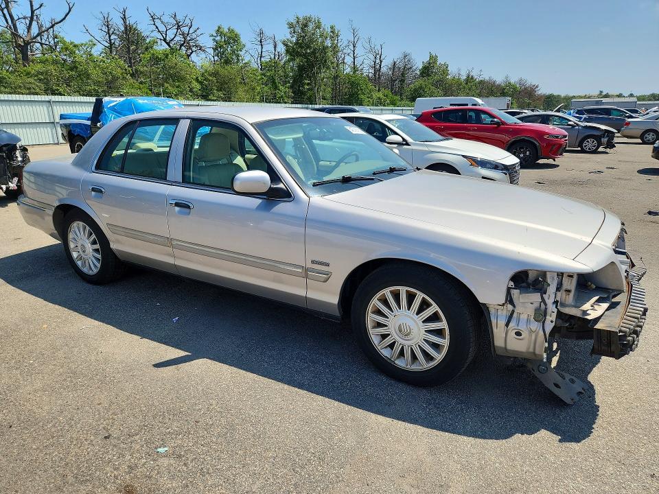 2009 Mercury Grand Marquis მანქანა იყიდება აუქციონზე, vin: 2MEHM75V59X628329, აუქციონის ნომერი: 64079786
