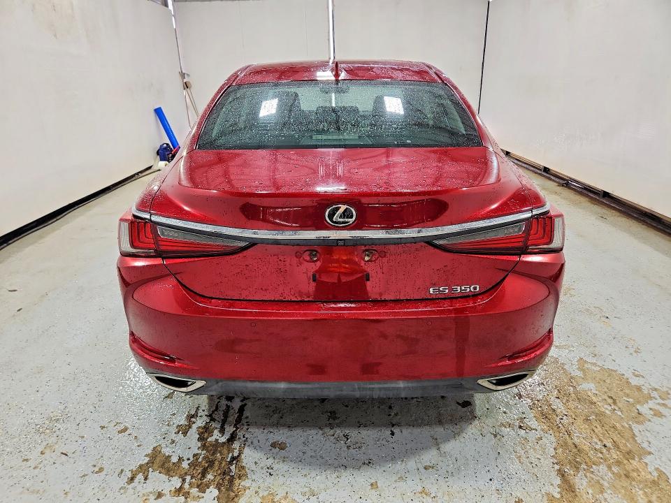 64646816 :رقم المزاد ، 58ABZ1B18KU013900 vin ، 2019 Lexus Es مزاد بيع
