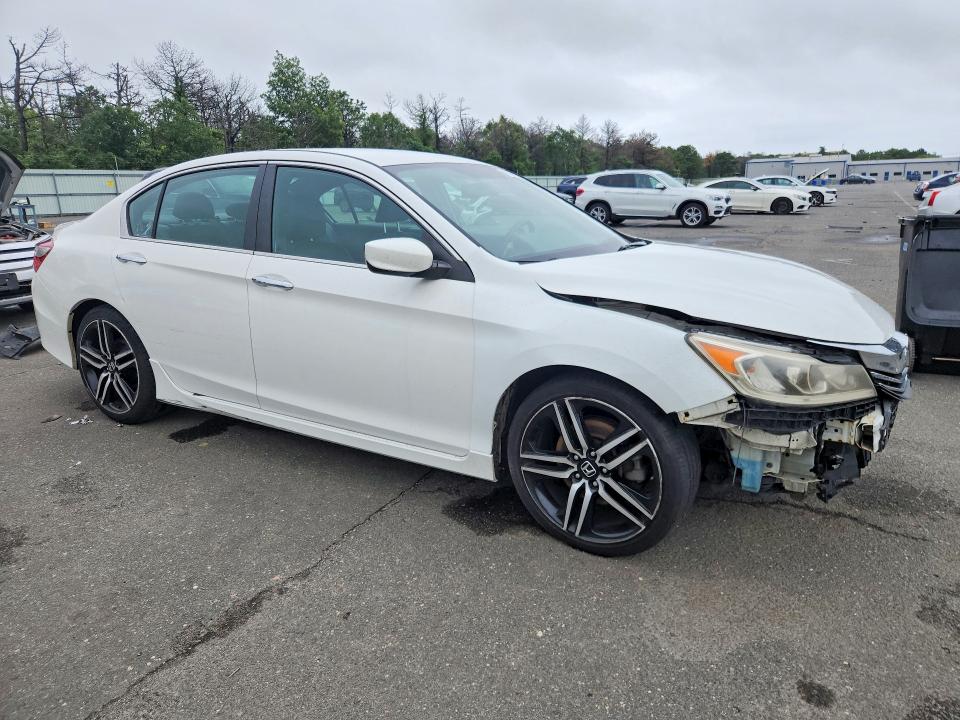 Продажа на аукционе авто 2017 Honda Accord, vin: 1HGCR2F5XHA285606, номер лота: 63508046