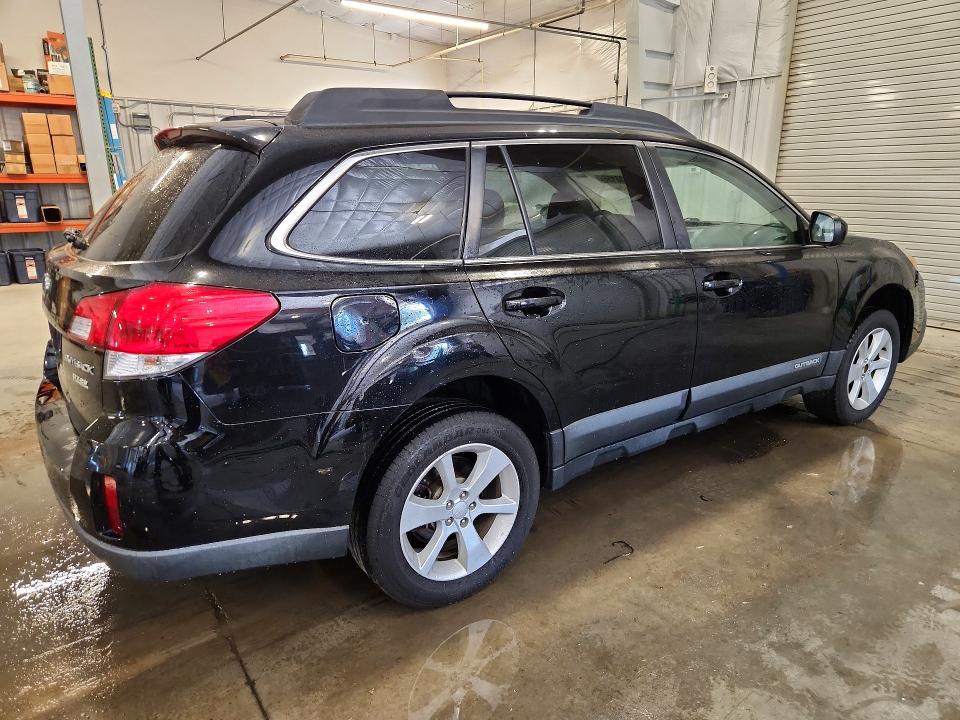 Auction sale of the 2013 Subaru Outback, vin: 4S4BRBCC6D3215141, lot number: 67133156