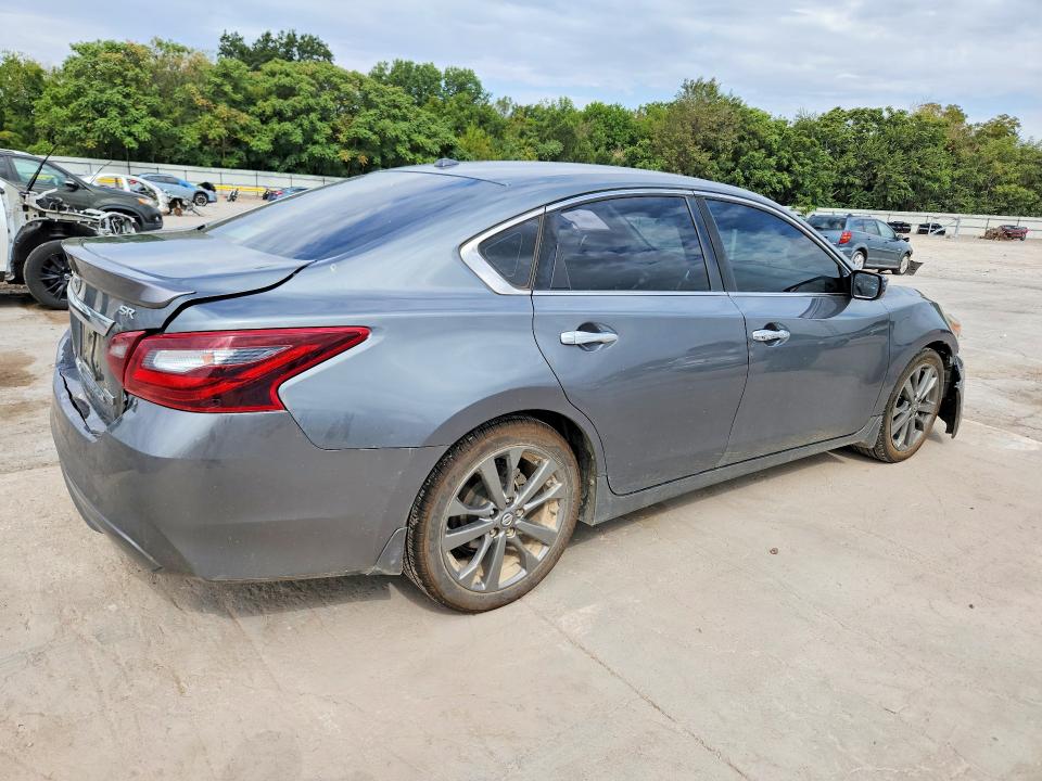 Продажа на аукционе авто 2018 Nissan Altima, vin: 1N4AL3AP0JC137678, номер лота: 66115786