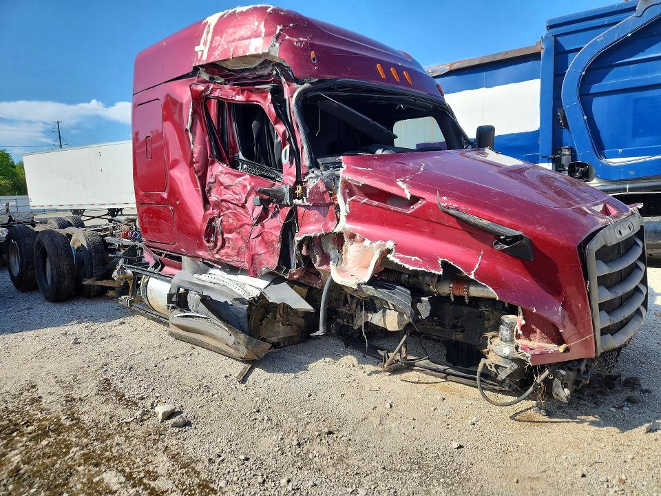 2022 Freightliner Cascadia 126 მანქანა იყიდება აუქციონზე, vin: 1FUJHHDV8NLNA8308, აუქციონის ნომერი: 63652006