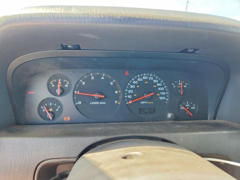 63438376 :رقم المزاد ، 1J4G248S8YC113978 vin ، 2000 Jeep Grand Cherokee مزاد بيع