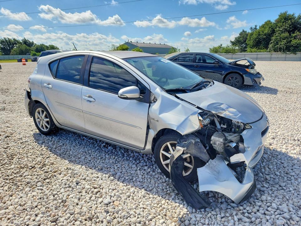 Продажа на аукционе авто 2013 Toyota Prius C, vin: JTDKDTB31D1528779, номер лота: 64985826