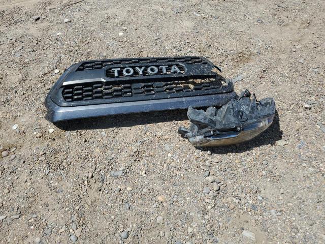69631413 :رقم المزاد ، 5TFCZ5AN4HX113737 vin ، 2017 Toyota Tacoma مزاد بيع