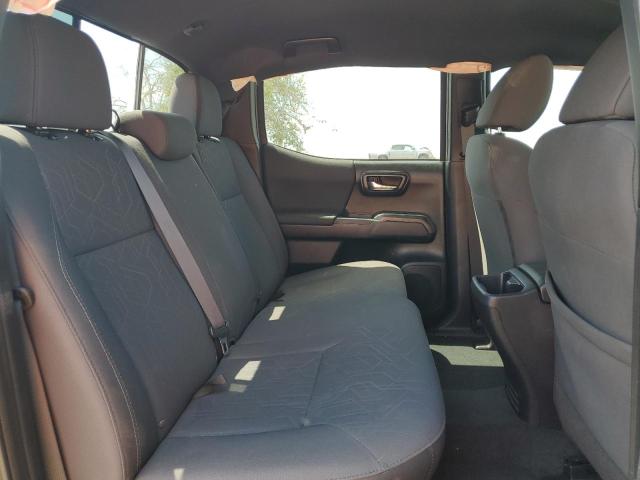 69631413 :رقم المزاد ، 5TFCZ5AN4HX113737 vin ، 2017 Toyota Tacoma مزاد بيع
