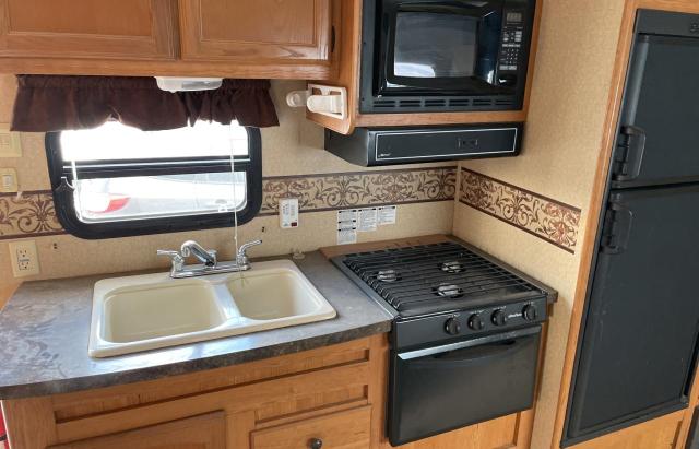 70027343 :رقم المزاد ، 4X4TSMB24AA300661 vin ، 2010 Salm Mck مزاد بيع