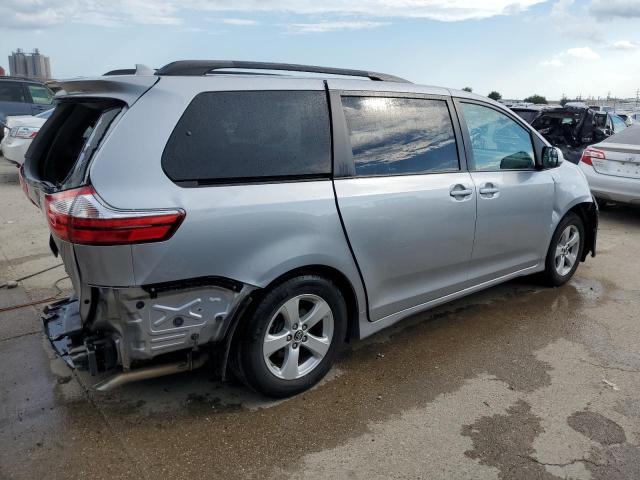 Aukcja sprzedaży 2018 Toyota Sienna Le, vin: 5TDKZ3DC6JS954674, numer aukcji: 67140923