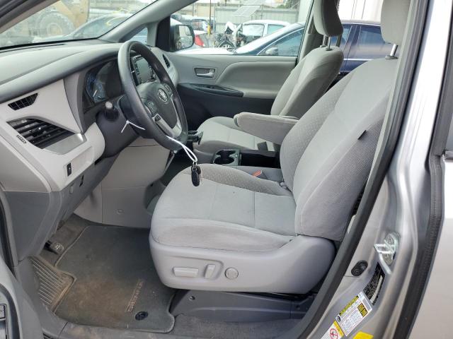 Aukcja sprzedaży 2018 Toyota Sienna Le, vin: 5TDKZ3DC6JS954674, numer aukcji: 67140923