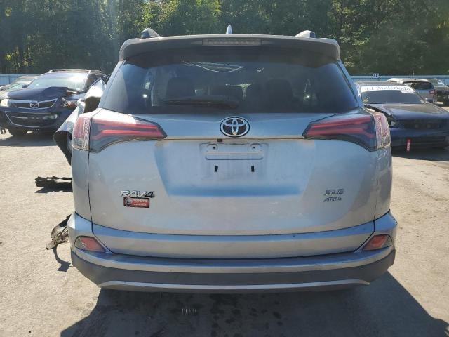 71017954 :رقم المزاد ، 2T3RFREV7HW557185 vin ، 2017 Toyota Rav4 مزاد بيع