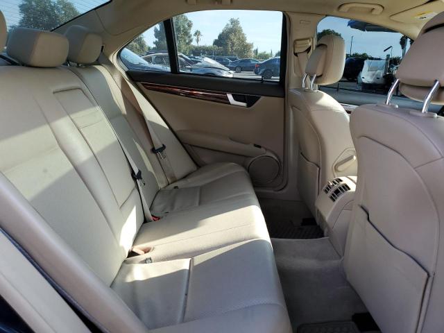 2012 Mercedes-benz C მანქანა იყიდება აუქციონზე, vin: WDDGF4HB1CA645951, აუქციონის ნომერი: 72427994