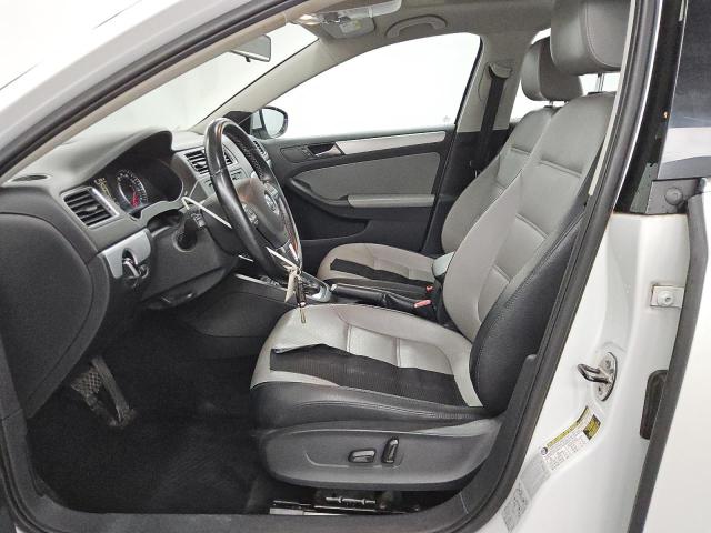 71174615 :رقم المزاد ، 3VW637AJ0DM284506 vin ، 2013 Volkswagen Jetta Hybr مزاد بيع